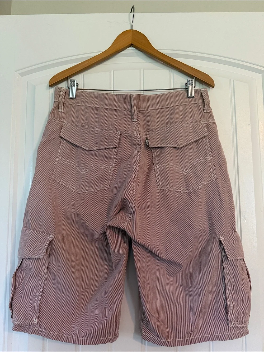 Levi’s Cargo Shorts Size 30